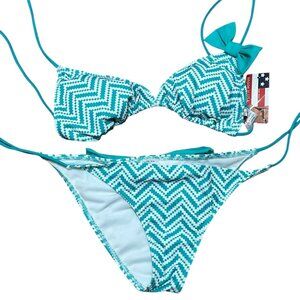 BNWT Dippin’ Daisy’s bikini